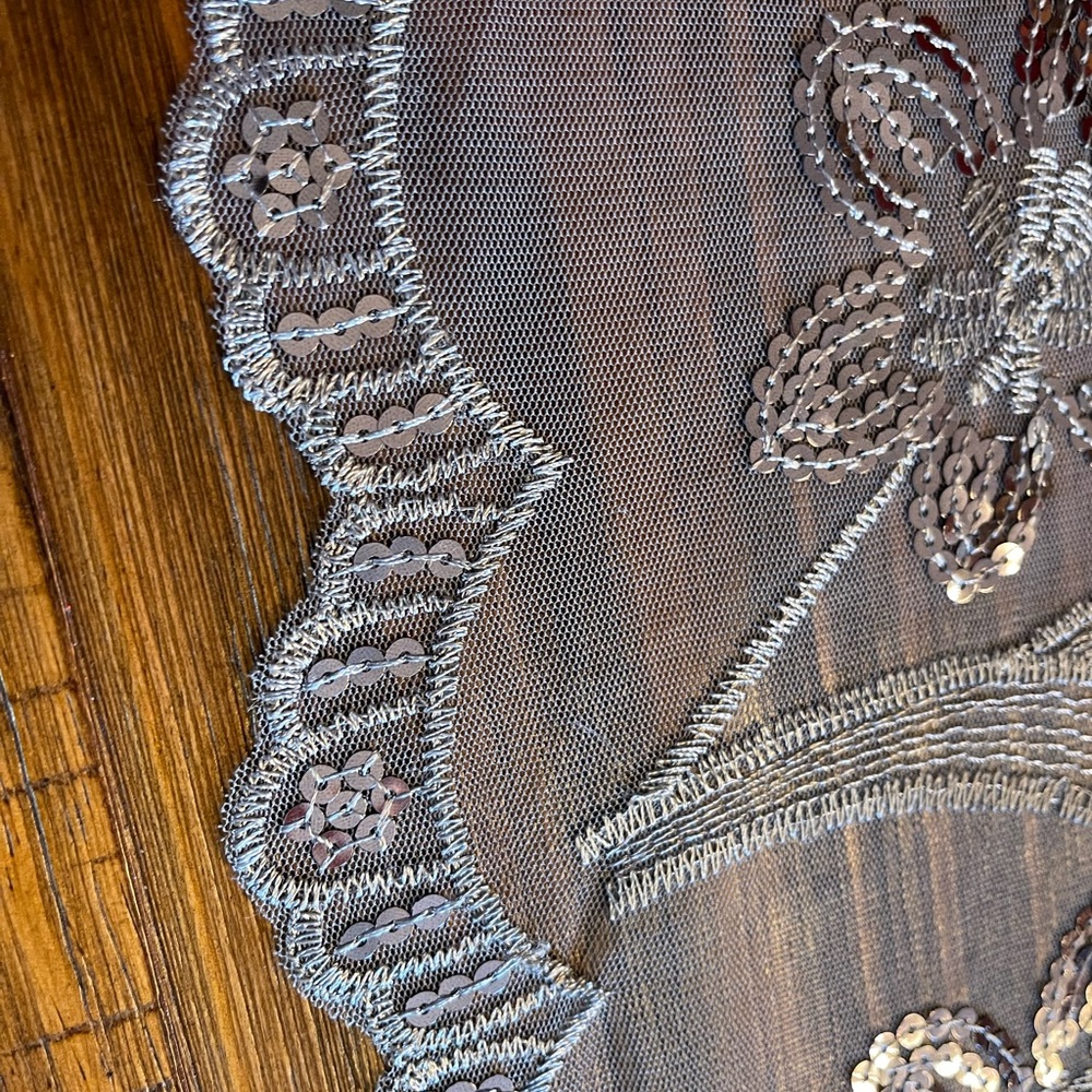 Beautiful silver scarf - Picture 6 of 7